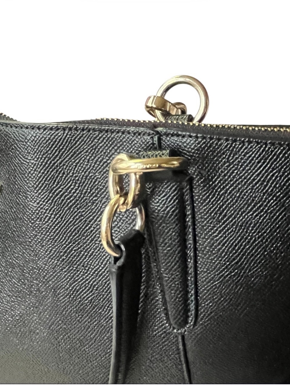 Coach Station Tote Bag in Black Crossgrain Leather w/Gold-Tone Hardware - Picture 6 of 16